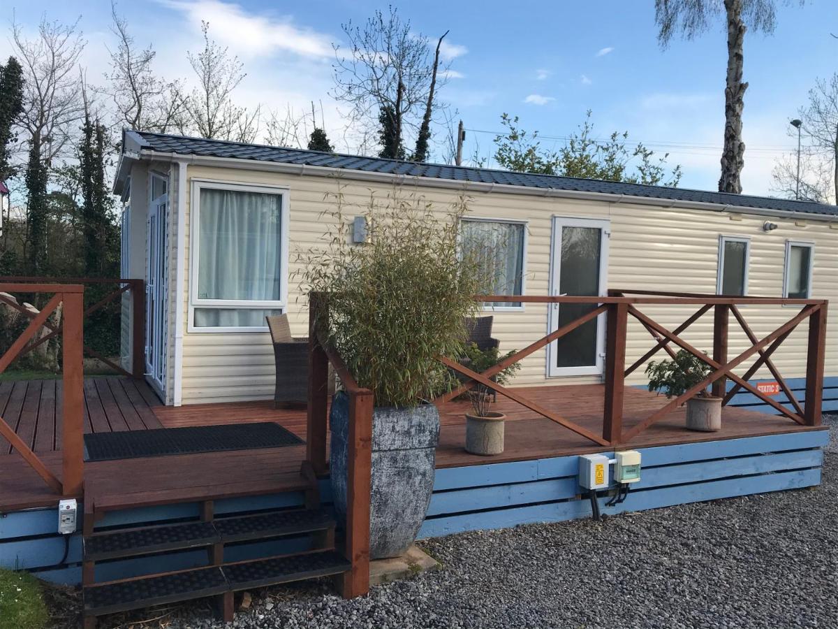 Pet Friendly Riverside Static Caravan Cheddar Exterior photo